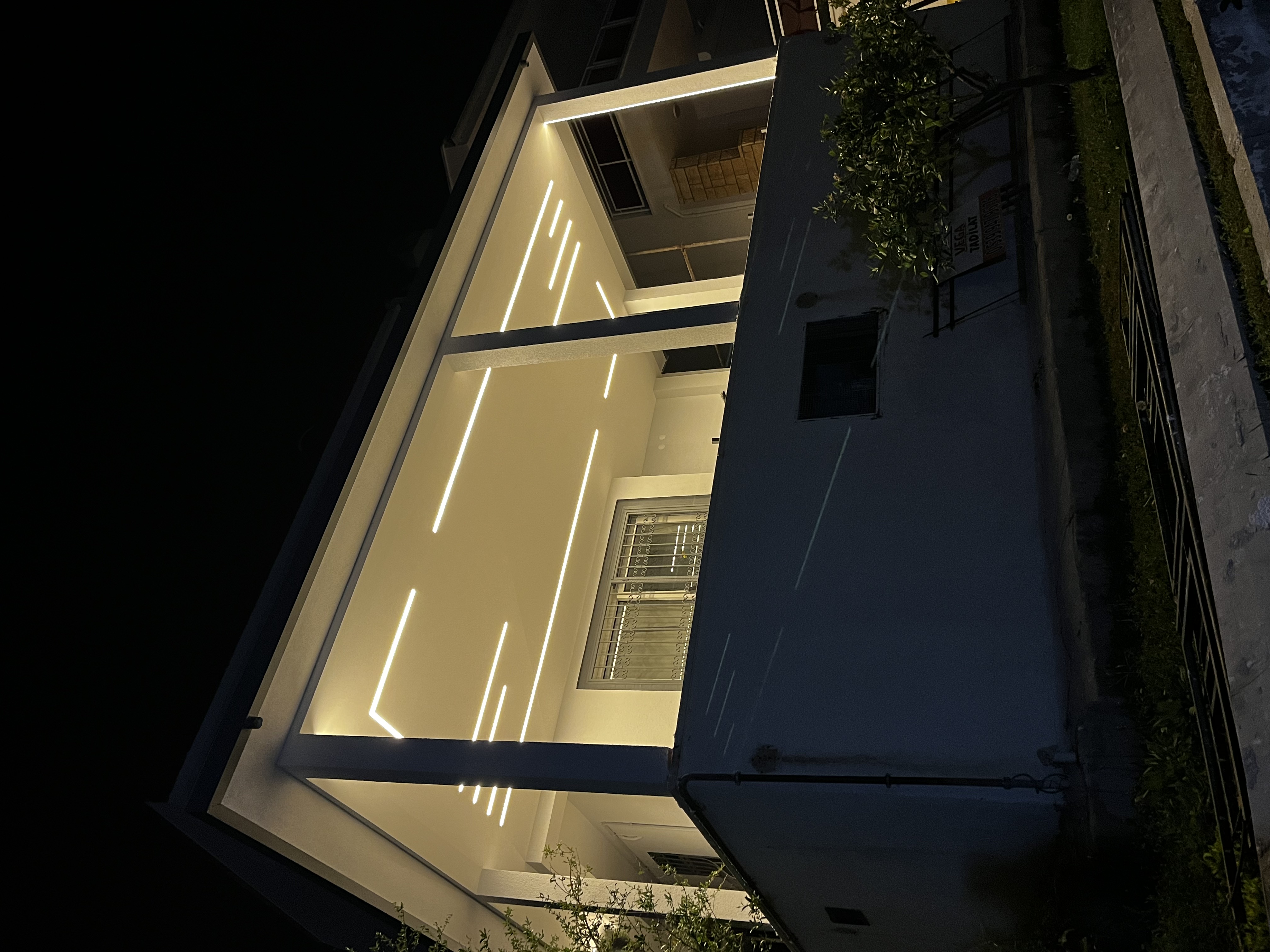 Kuşadası LED Kanal Aydınlatma | Modern Gizli Işık ve Şerit LED Çözümleri